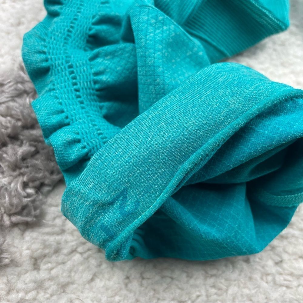 Lululemon In The Flow Crop II - Picture 6 of 6